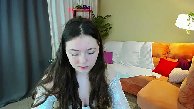 AlluringLookk online show from 04/26/26, 04:37