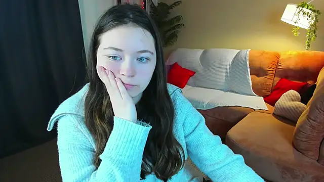 AlluringLookk online show from 05/03/26, 03:23