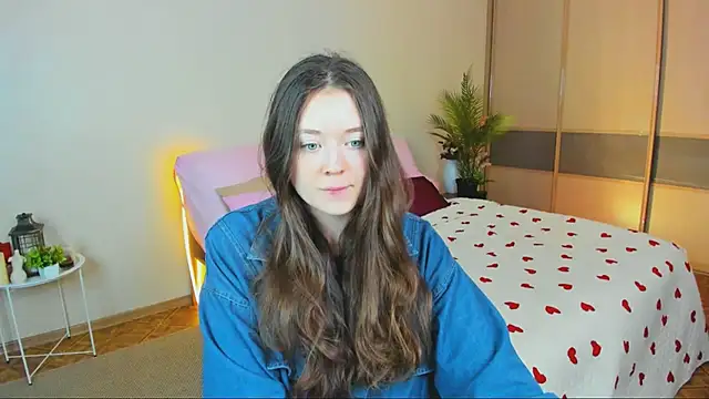 AlluringLookk online show from 05/21/26, 04:36
