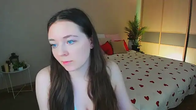 AlluringLookk online show from 05/26/26, 04:14