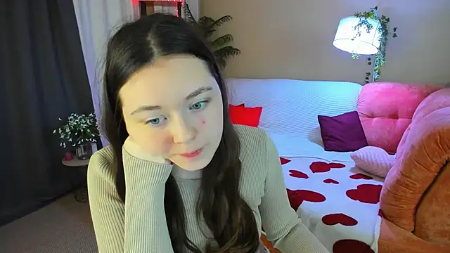 AlluringLookk online show from 05/29/26, 04:49