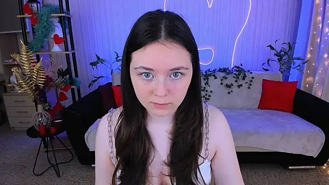 AlluringLookk online show from 06/05/26, 04:13