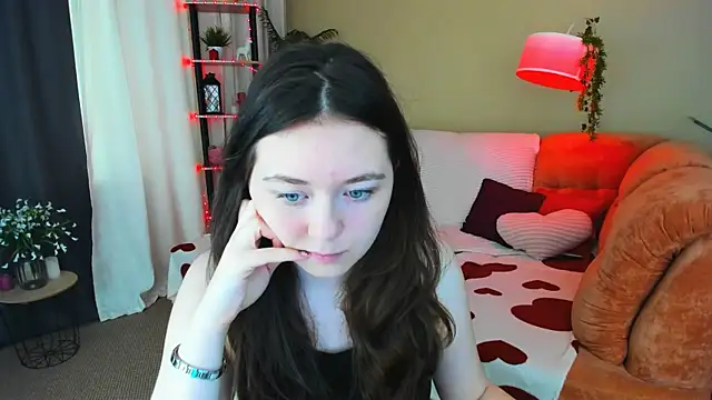 AlluringLookk online show from 06/20/26, 04:15