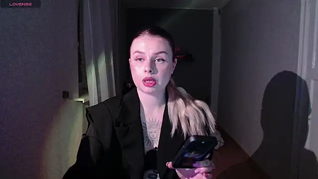 AngelicaHollywood online show from 06/07/26, 08:01