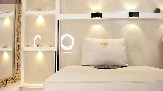 Snapshot of chloe_murray chatting on 09/09/25, 07:24 chloe murray online show from 09/09/25, 07:24