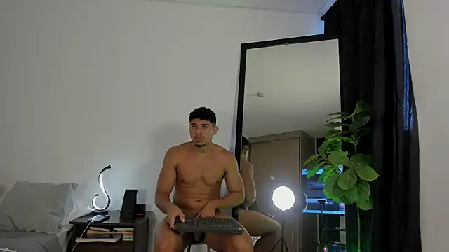 austin spears  online show from 10/04/25, 09:13