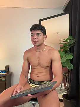 austin spears  online show from 11/07/25, 01:27