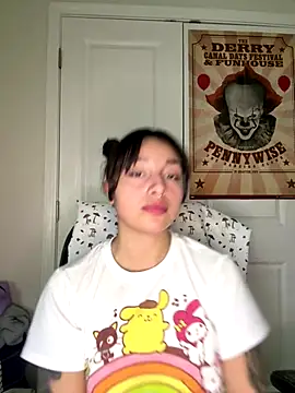 Snapshot of CharmingMaddie chatting on 12/14/25, 08:57 CharmingMaddie online show from 12/14/25, 08:57