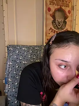 Snapshot of CharmingMaddie chatting on 02/10/26, 04:38 CharmingMaddie online show from 02/10/26, 04:38