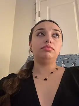Snapshot of CharmingMaddie chatting on 02/11/26, 05:12 CharmingMaddie online show from 02/11/26, 05:12