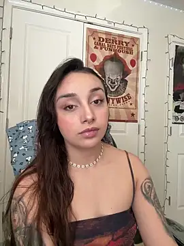 Snapshot of CharmingMaddie chatting on 03/20/26, 07:52 CharmingMaddie online show from 03/20/26, 07:52
