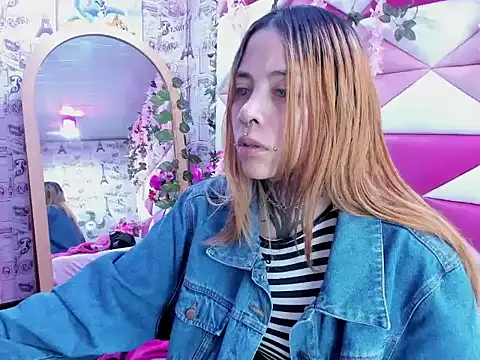 Sofii Anal  online show from 10/22/25, 02:12