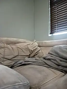 Snapshot of Thabo1004 chatting on 10/18/25, 07:31 Thabo1004 online show from 10/18/25, 07:31