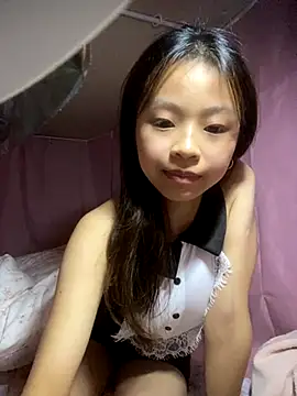 Snapshot of xiaoyu-777 chatting on 11/10/25, 02:49 xiaoyu-777 online show from 11/10/25, 02:49