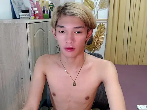 fuckerfriendsxx online show from 06/12/26, 09:30
