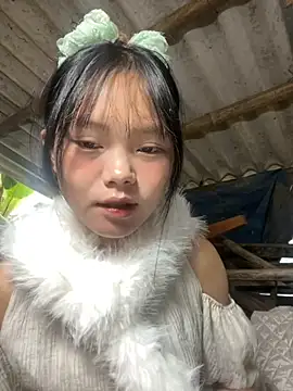 Snapshot of AdamLazis chatting on 11/17/25, 12:49 AdamLazis online show from 11/17/25, 12:49