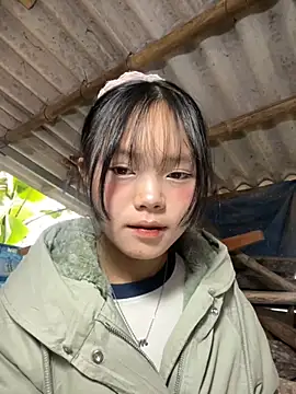 Snapshot of AdamLazis chatting on 12/02/25, 12:38 AdamLazis online show from 12/02/25, 12:38