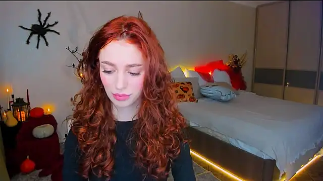 Snapshot of ChristinaConteeree chatting on 10/24/25, 01:29 ChristinaConteeree online show from 10/24/25, 01:29