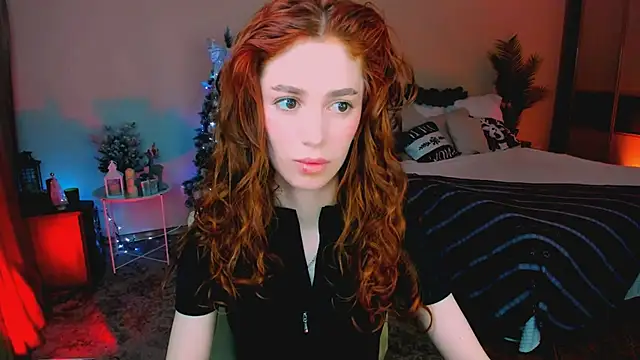 ChristinaConteeree online show from 01/11/26, 04:17