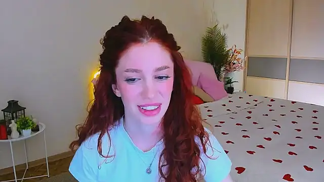 ChristinaConteeree online show from 05/08/26, 07:19