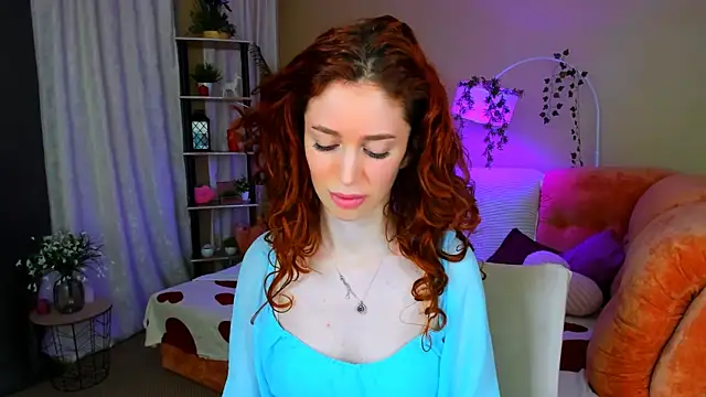 ChristinaConteeree online show from 06/03/26, 07:08