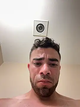 Snapshot of kelvin971011 chatting on 09/19/25, 06:26 kelvin971011 online show from 09/19/25, 06:26