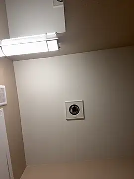 Snapshot of kelvin971011 chatting on 09/24/25, 11:24 kelvin971011 online show from 09/24/25, 11:24