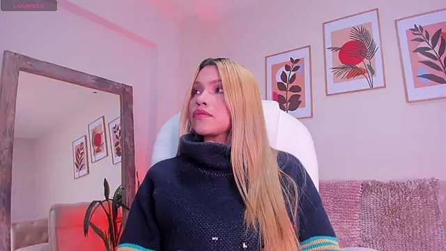 victoria giraldo online show from 11/08/25, 05:07