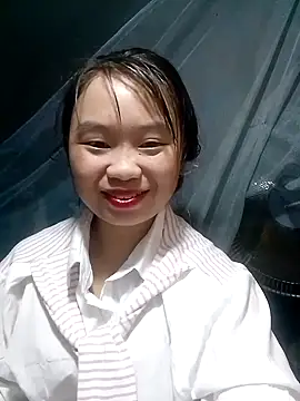 Snapshot of PhayPhay123 chatting on 10/13/25, 12:49 PhayPhay123 online show from 10/13/25, 12:49