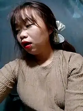 Snapshot of PhayPhay123 chatting on 10/21/25, 09:37 PhayPhay123 online show from 10/21/25, 09:37