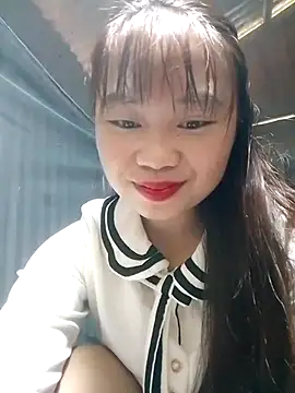 Snapshot of PhayPhay123 chatting on 10/24/25, 05:15 PhayPhay123 online show from 10/24/25, 05:15