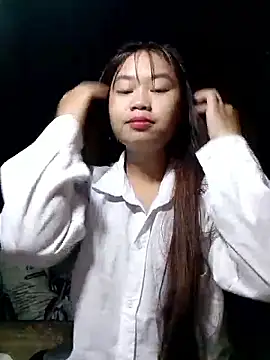 Snapshot of PhayPhay123 chatting on 11/16/25, 10:15 PhayPhay123 online show from 11/16/25, 10:15