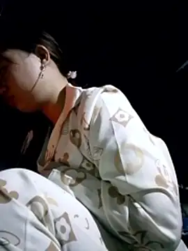 Snapshot of PhayPhay123 chatting on 11/21/25, 10:52 PhayPhay123 online show from 11/21/25, 10:52