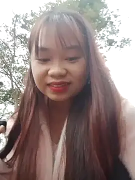 Snapshot of PhayPhay123 chatting on 12/13/25, 11:43 PhayPhay123 online show from 12/13/25, 11:43