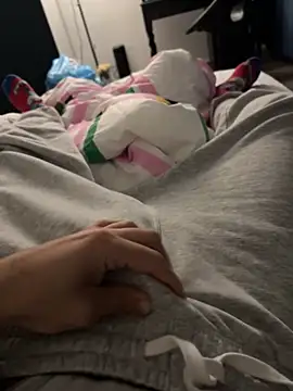 Snapshot of Frankieyyy1 chatting on 11/25/25, 11:16 Frankieyyy1 online show from 11/25/25, 11:16