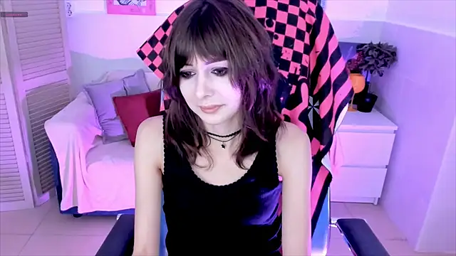 CrystallBloom online show from 10/09/25, 01:36