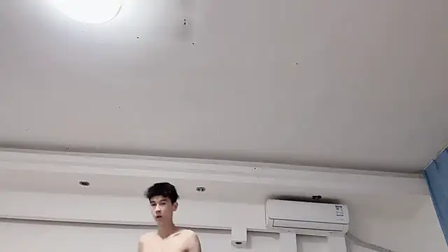 xiaojie2563 online show from 09/29/25, 09:47