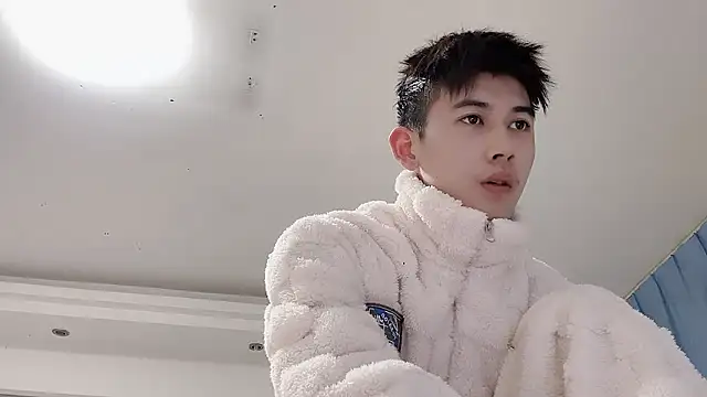 Snapshot of xiaojie2563 chatting on 01/15/26, 01:16 xiaojie2563 online show from 01/15/26, 01:16
