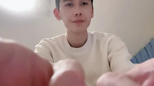 Snapshot of xiaojie2563 chatting on 02/25/26, 11:42 xiaojie2563 online show from 02/25/26, 11:42