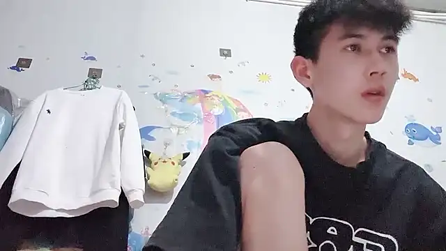 Snapshot of xiaojie2563 chatting on 04/16/26, 03:24 xiaojie2563 online show from 04/16/26, 03:24