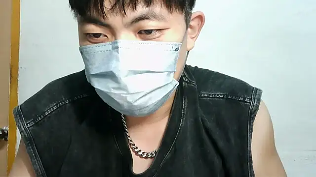 bigbb101011 online show from 10/02/25, 03:08