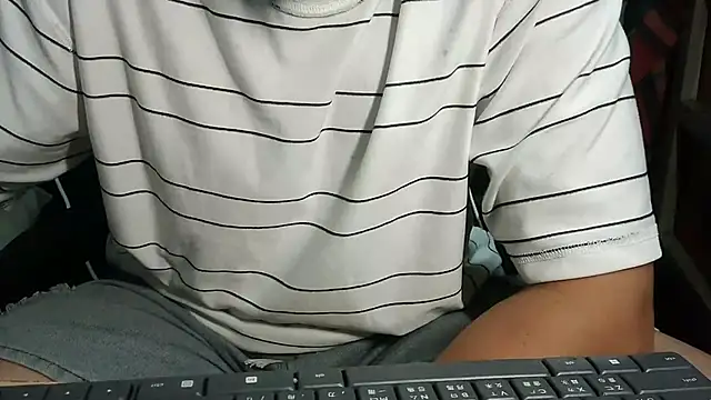 bigbb101011 online show from 11/11/25, 01:55