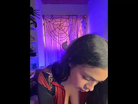 emma fiore4  online show from 10/07/25, 04:04