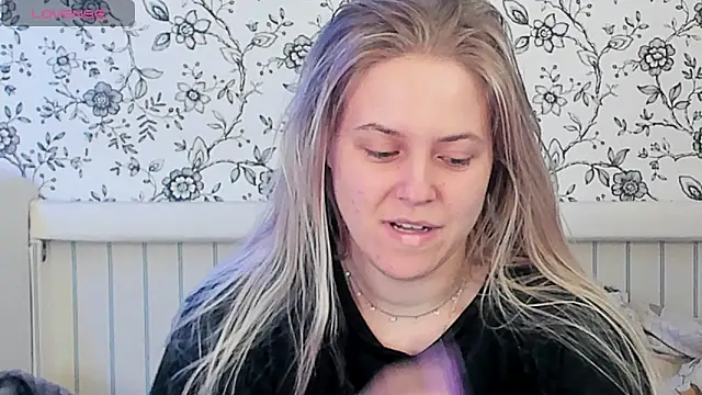 AngelAnty online show from 05/17/26, 05:09