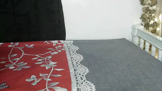 angelainparis28 online show from 09/30/25, 06:29