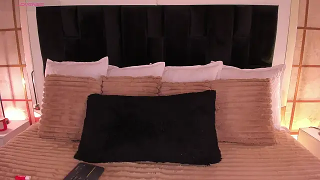 GretaVelvet online show from 04/26/26, 07:33