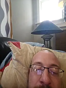 Snapshot of MEAT4urGRILL chatting on 02/19/25, 07:59 MEAT4urGRILL online show from 02/19/25, 07:59