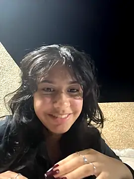 Snapshot of lynn9000 chatting on 10/19/25, 07:31 lynn9000 online show from 10/19/25, 07:31