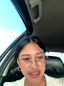 Snapshot of lynn9000 chatting on 10/30/25, 08:20 lynn9000 online show from 10/30/25, 08:20