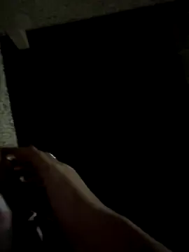 Snapshot of lynn9000 chatting on 11/15/25, 05:27 lynn9000 online show from 11/15/25, 05:27